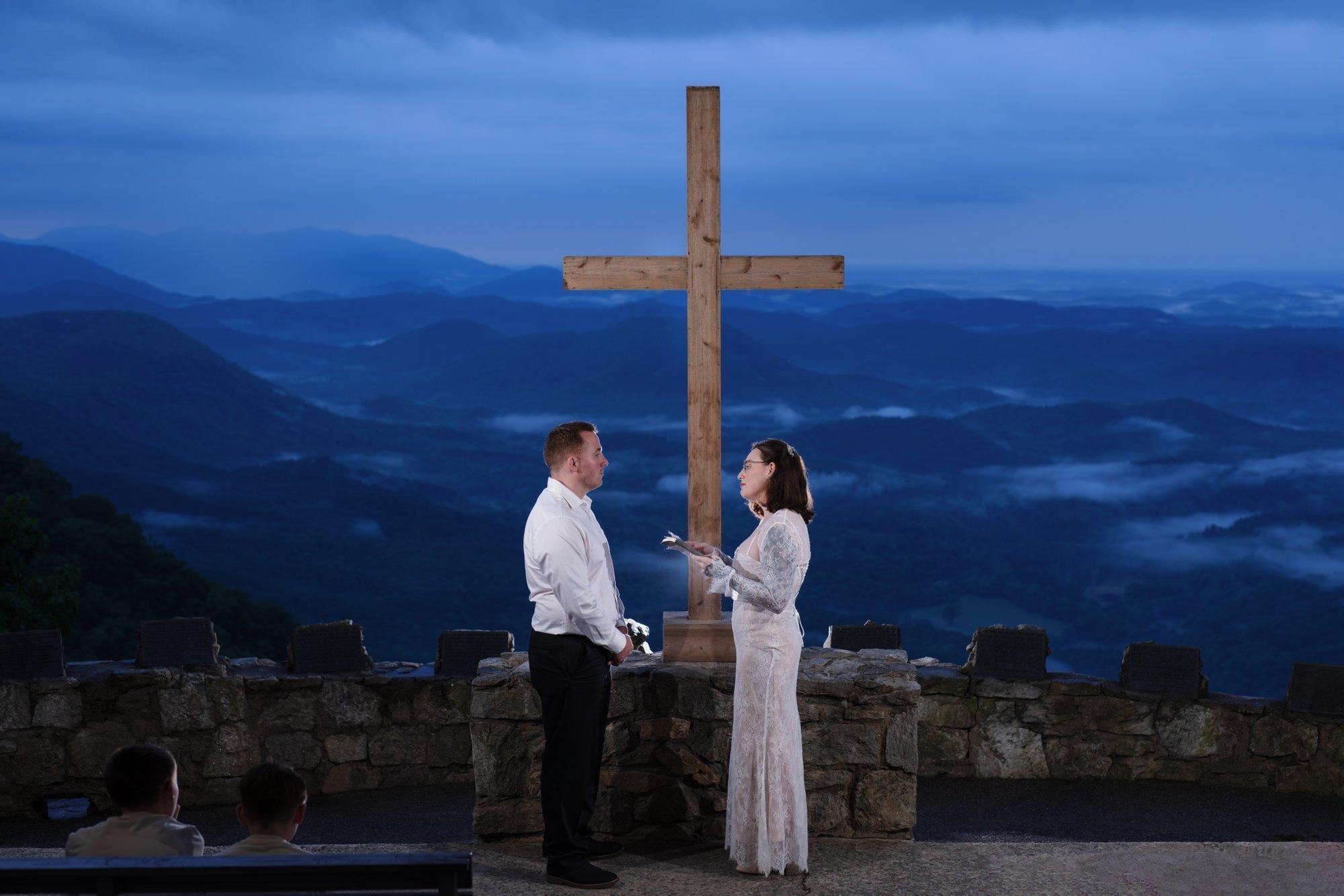 carousel-hero-element image-7